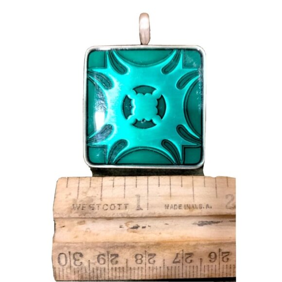 Green Sun Pendant Vintage Silver Tone 3D Metallic Statement - Picture 3 of 3